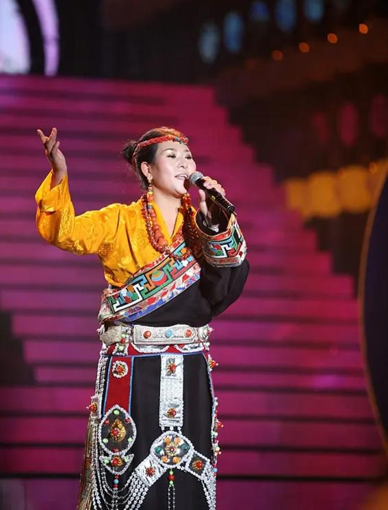 藏族歌曲最新动态及特色探析，最新歌曲与特色探析