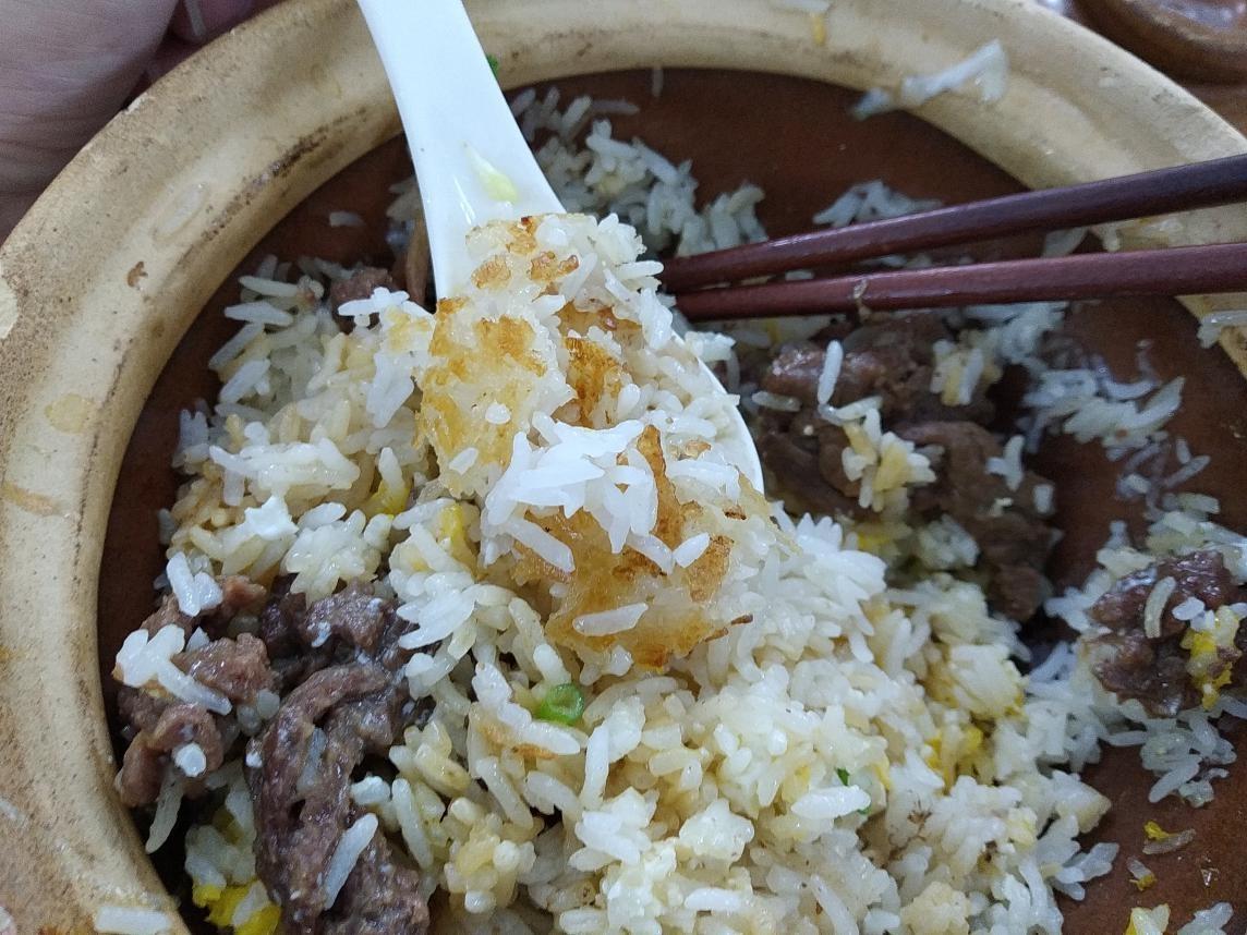 紧急台风来袭，独特小巷风情与隐藏美食瑰宝揭秘