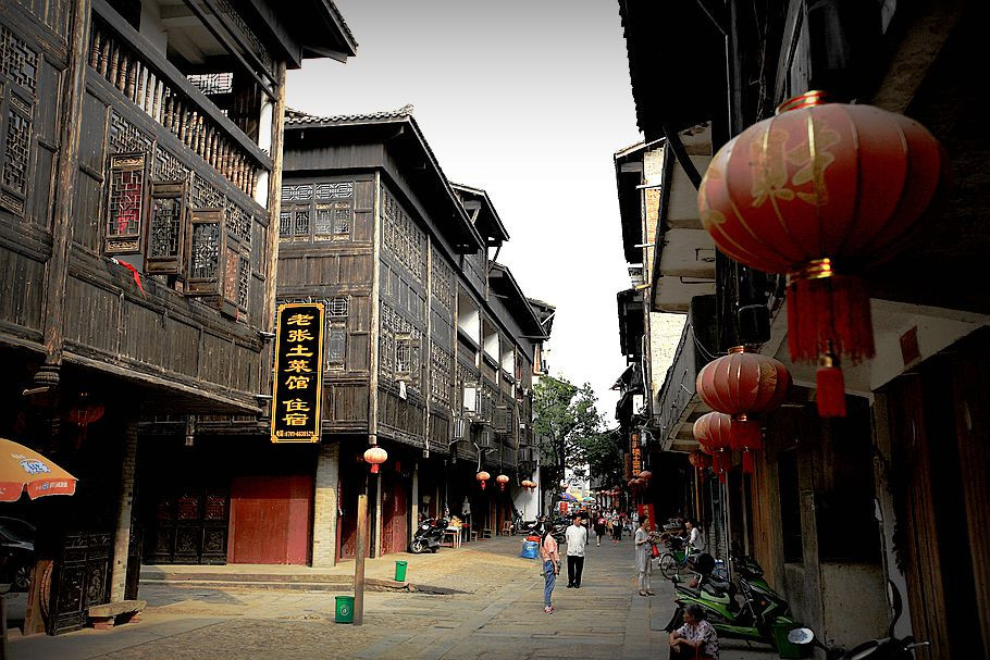 道家最新预测揭秘，小巷深处的神秘小店命运预测