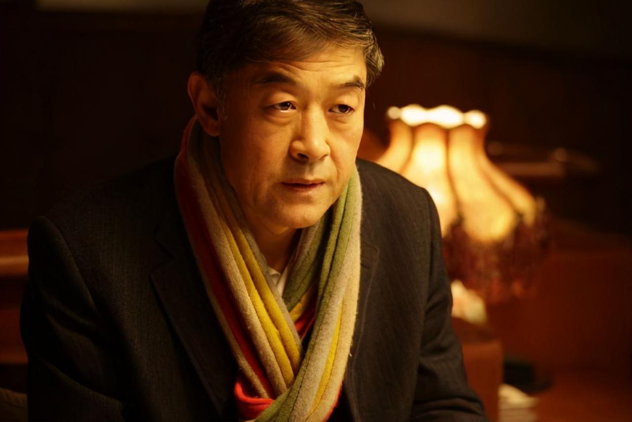 揭秘明星一个月的工资收入，深度解析与观点阐述