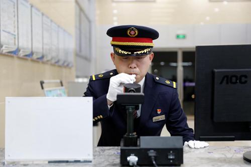 最新列车运行图调整，一趟满载温情与欢笑的列车之旅