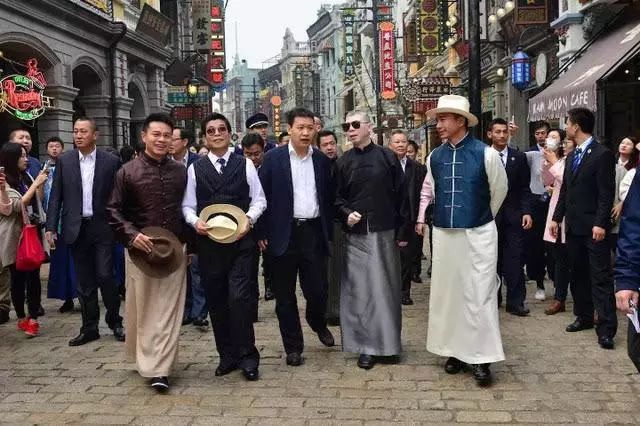 华谊兄弟最新科技巨献电影，重塑视界，领略未来生活之美