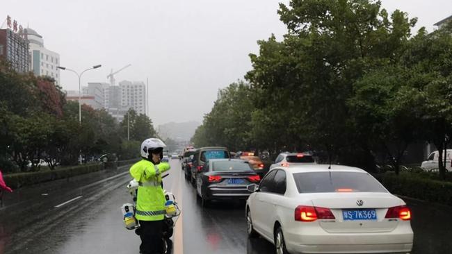 光山最新交通事故背后的励志故事，变化带来自信与成就感